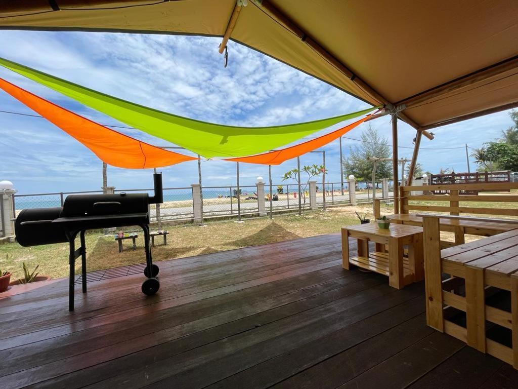 Rembulan Escape - Beachfront Safari Tent Kampung Penarik Extérieur photo